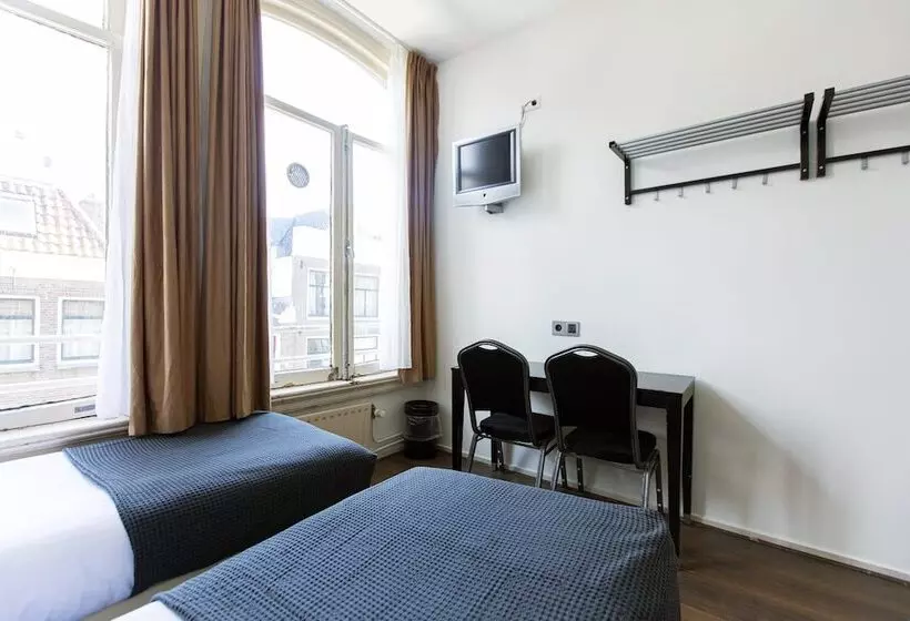 هتل Quentin Arrive