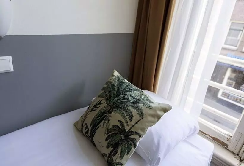 هتل Quentin Arrive