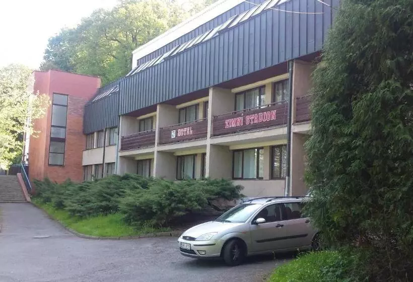 Отель Zimní Stadion Náchod