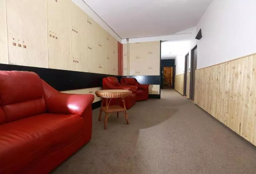 Отель Zimní Stadion Náchod