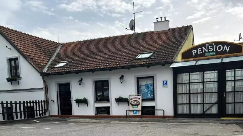 بنسيون Grand Vltavín