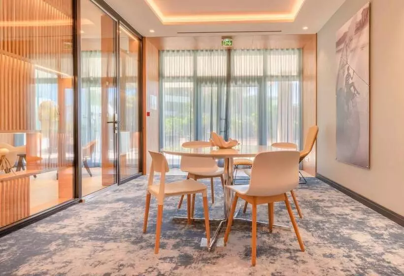 Resort Otel Holiday Inn Nice   Port St Laurent, An Ihg