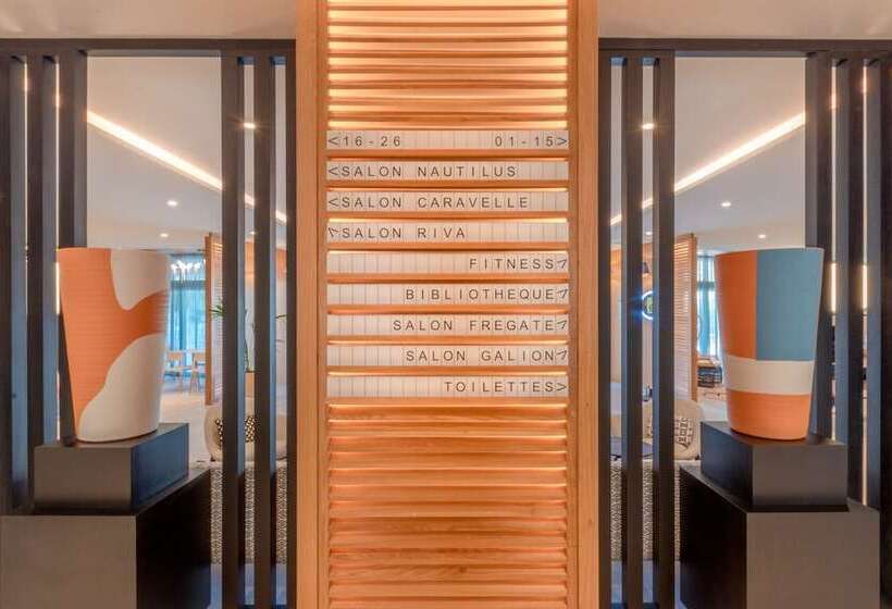 استراحتگاه Holiday Inn Nice Port St Laurent, An Ihg