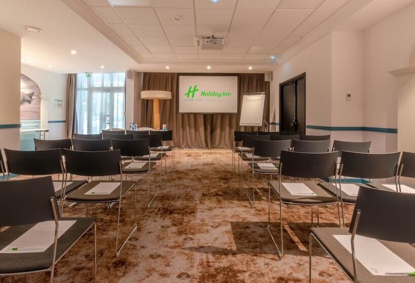 استراحتگاه Holiday Inn Nice Port St Laurent, An Ihg