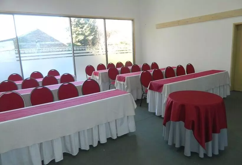 בית מלון כפרי Aitue