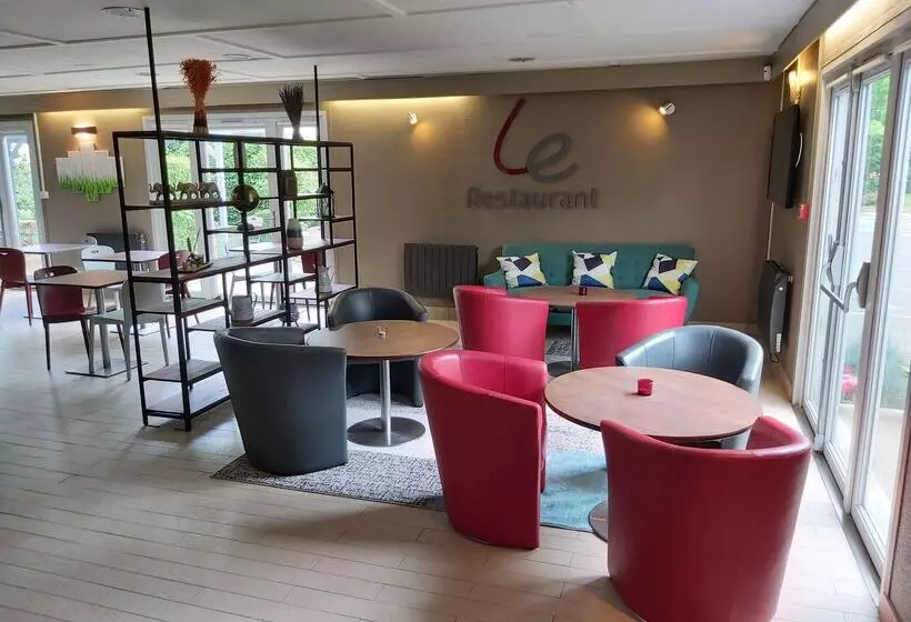 בית מלון כפרי Campanile Versailles Buc