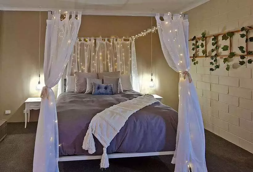 בית מלון כפרי Comfort Inn & Suites King Avenue