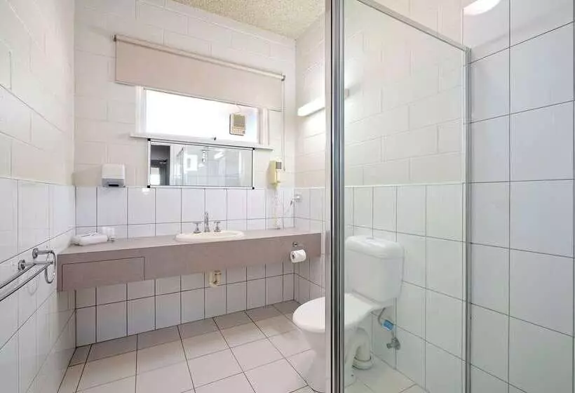 בית מלון כפרי Comfort Inn & Suites King Avenue