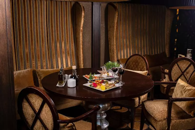 Metropole Hotel By Semarah