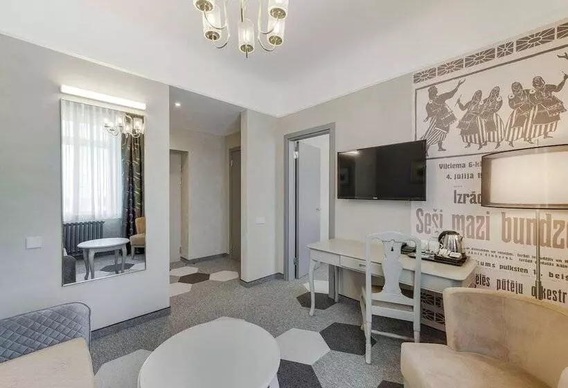 Metropole Hotel By Semarah