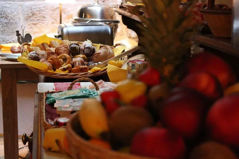 هتل Prince De Conti