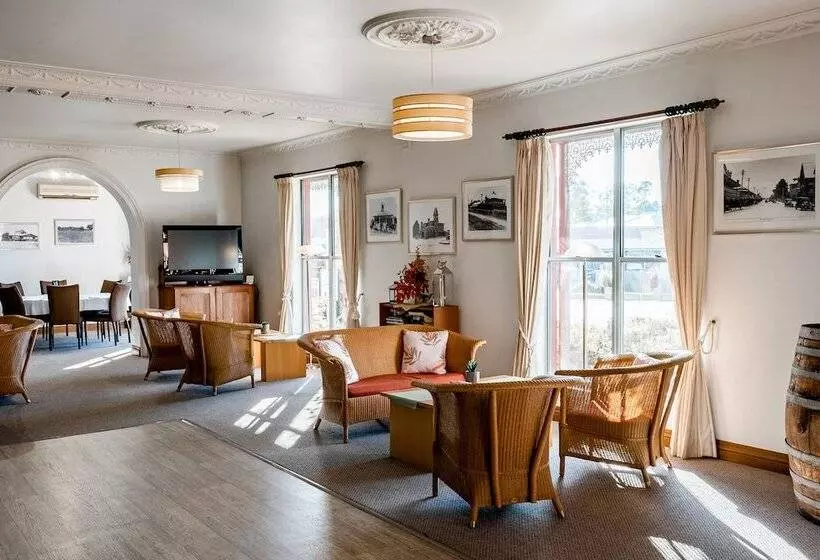 فندق The Henry Parkes Tenterfield