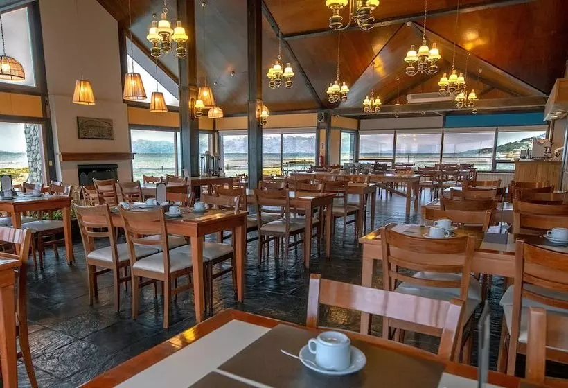 ホテル Tolkeyen Ushuaia