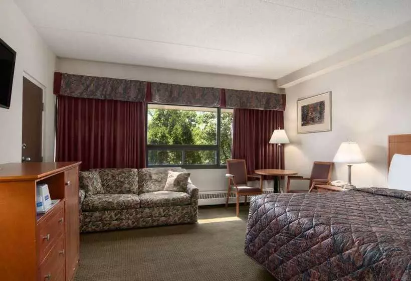 酒店 Travelodge By Wyndham Edmonton East