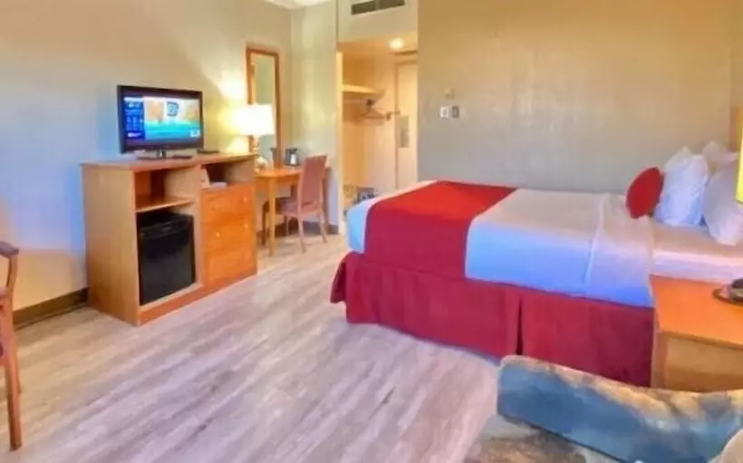 酒店 Travelodge By Wyndham Edmonton East