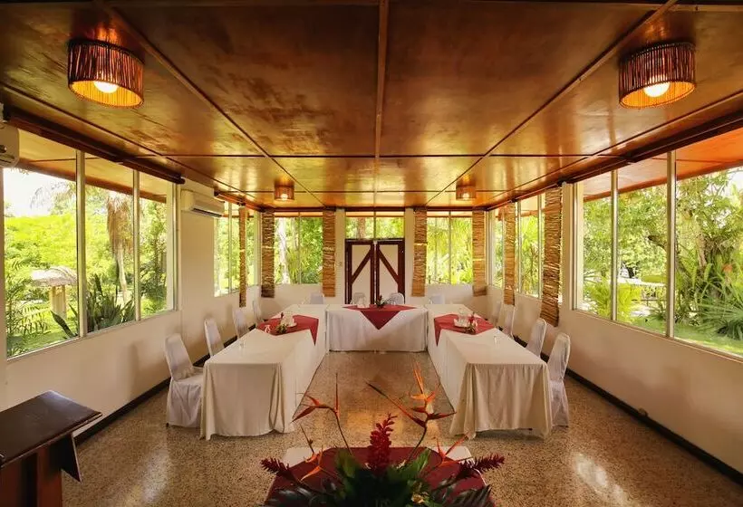 هتل Villa Maya