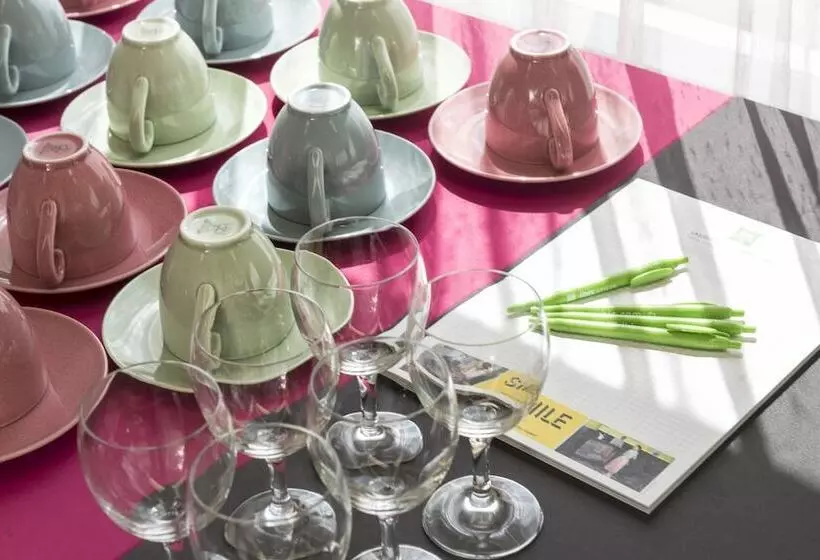 모텔 Ibis Styles Halle