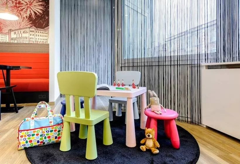 모텔 Ibis Styles Halle