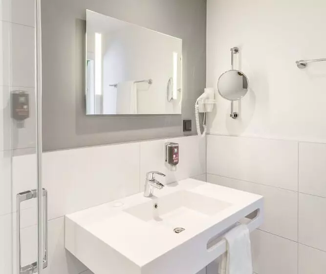 모텔 Ibis Styles Halle