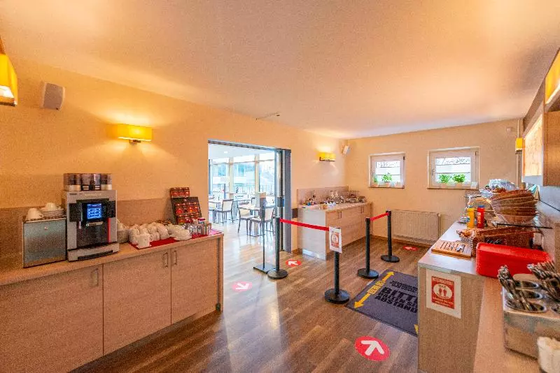 Das Hotel An Der Stadthalle   Rostock Hbf