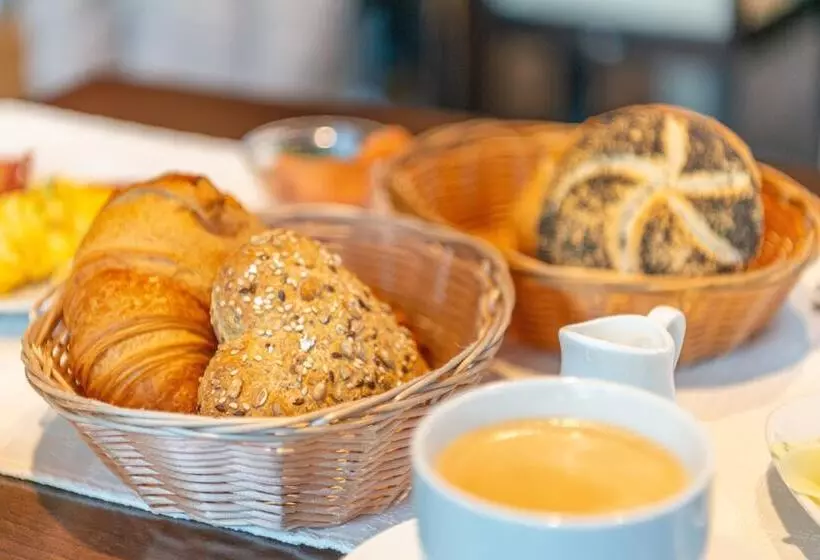 Das Hotel An Der Stadthalle   Rostock Hbf