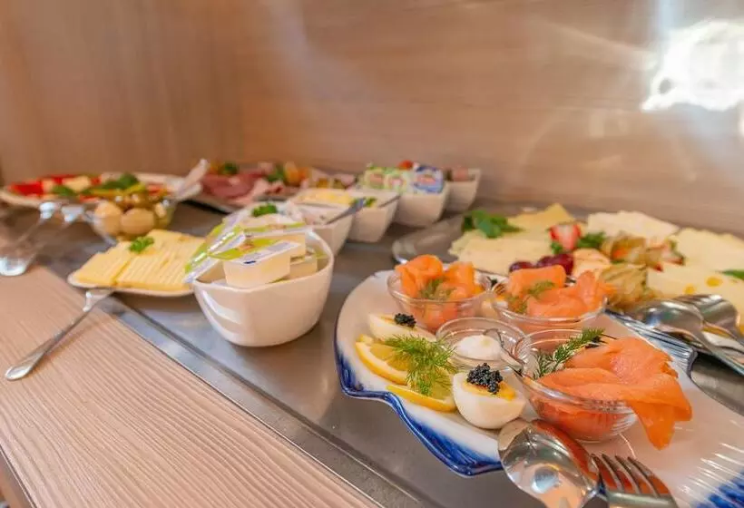 Das Hotel An Der Stadthalle   Rostock Hbf