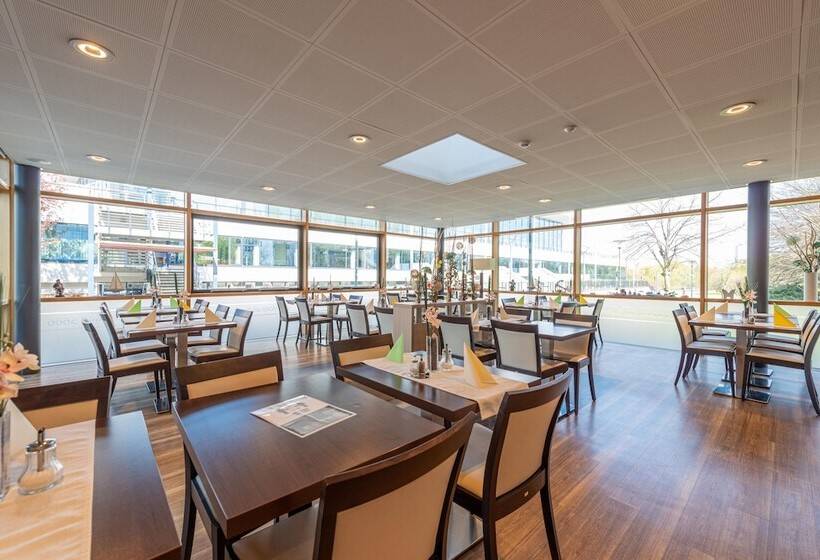 Das Hotel An Der Stadthalle   Rostock Hbf