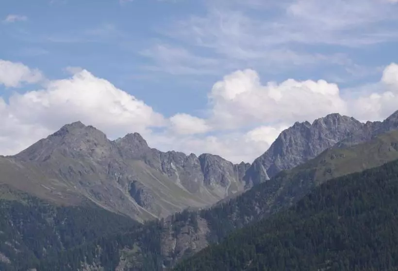 Отель Bärolina