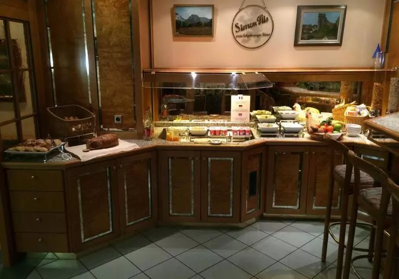 هتل Christophe Colomb