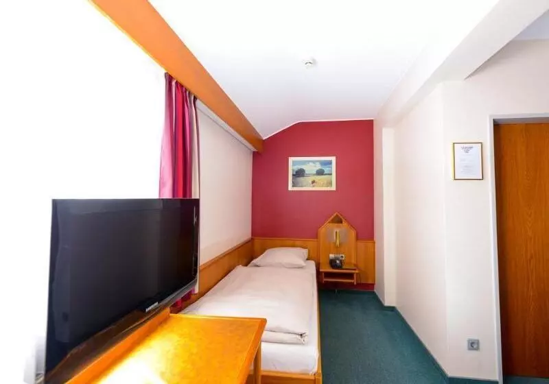 هتل Christophe Colomb