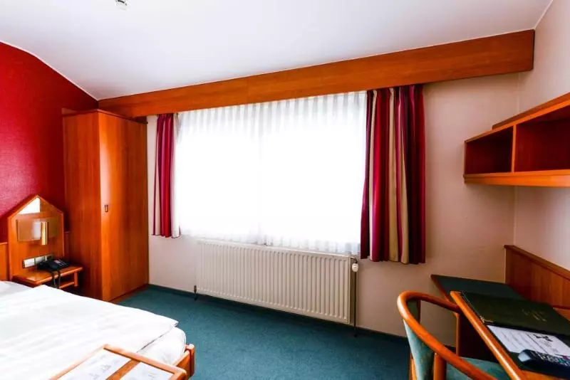 هتل Christophe Colomb