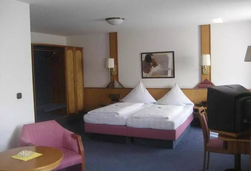 Hotelli Gasthof Maisberger