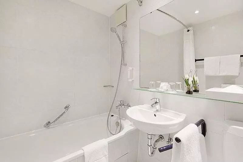 هتل Holiday Inn Berlin Cityeast Landsberger Allee, An Ihg