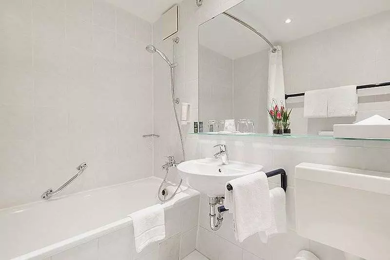 هتل Holiday Inn Berlin Cityeast Landsberger Allee, An Ihg