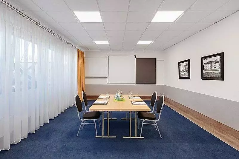 هتل Holiday Inn Berlin Cityeast Landsberger Allee, An Ihg