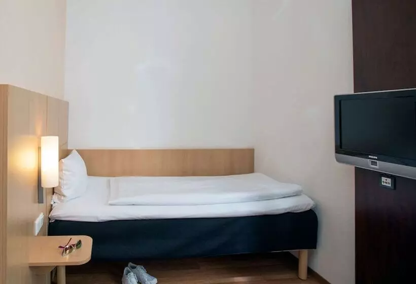 ホテル Ibis Berlin City Süd