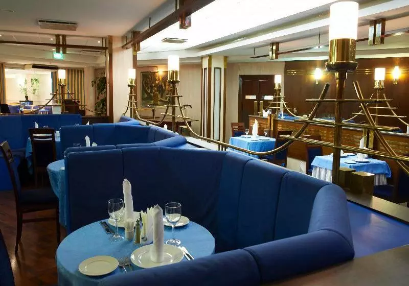 Отель Neptun Business