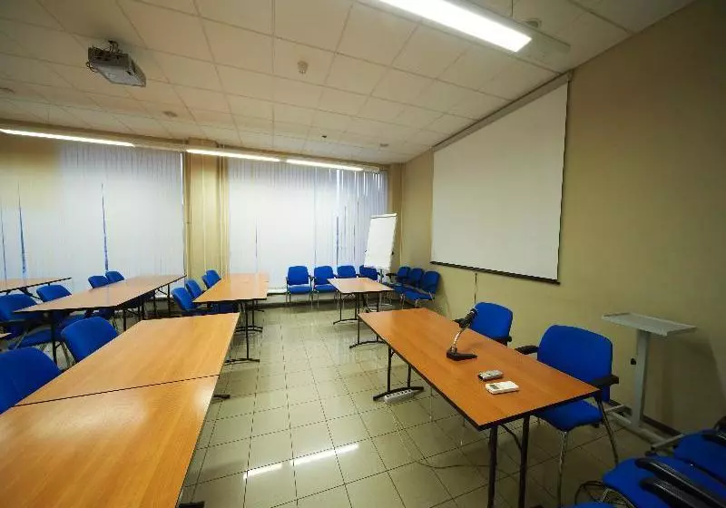 Отель Neptun Business