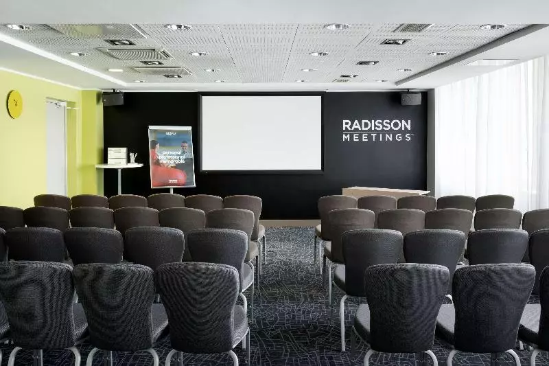 هتل Park Inn By Radisson Central Tallinn