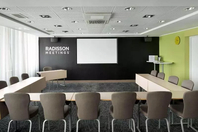 هتل Park Inn By Radisson Central Tallinn