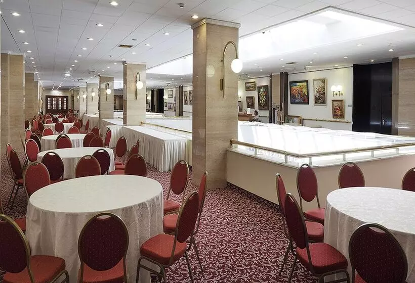 Radisson Slavyanskaya Hotel And Business Centre, Moscow