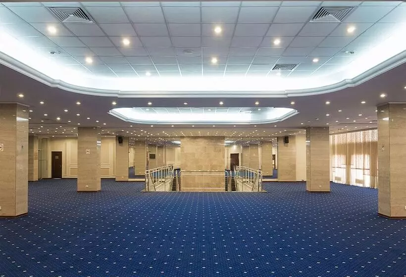 Radisson Slavyanskaya Hotel And Business Centre, Moscow