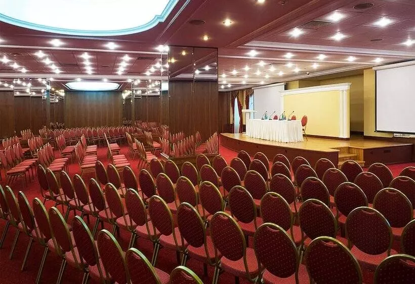 Radisson Slavyanskaya Hotel And Business Centre, Moscow