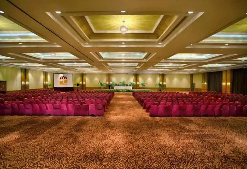 Redtop Hotel & Convention Center