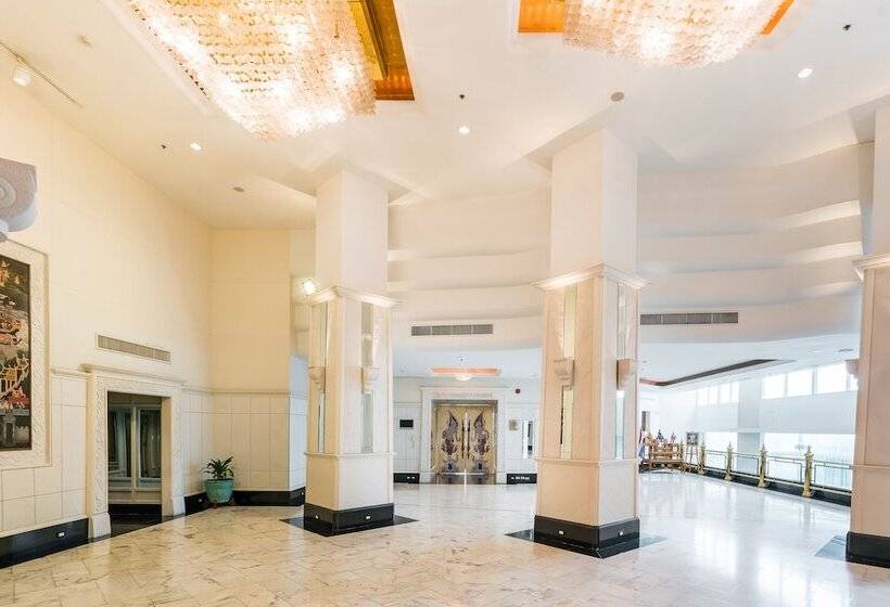 ホテル Royal Wing Suites & Spa Pattaya