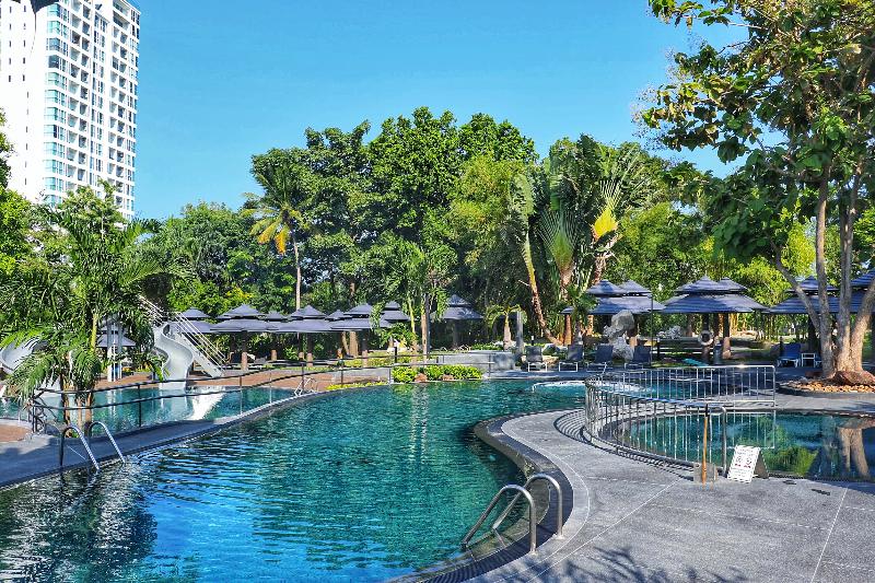 ホテル Royal Wing Suites & Spa Pattaya