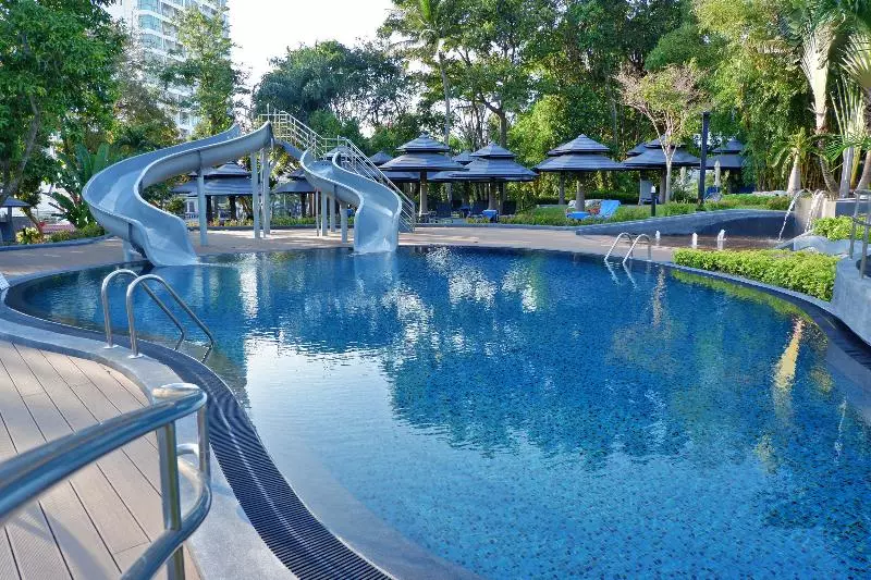 בית מלון כפרי Royal Wing Suites & Spa Pattaya