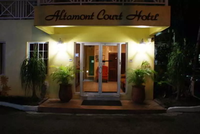 هتل Altamont Court