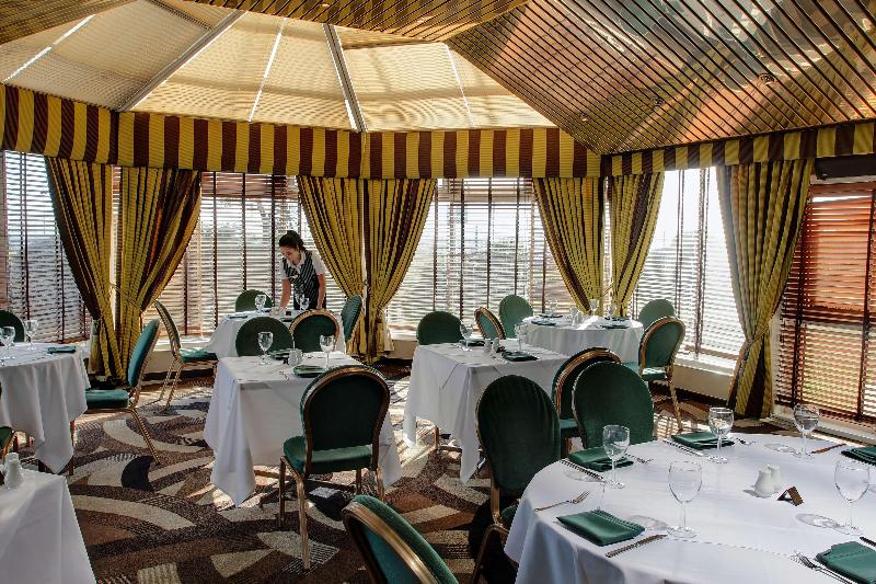 فندق Best Western Aberavon Beach