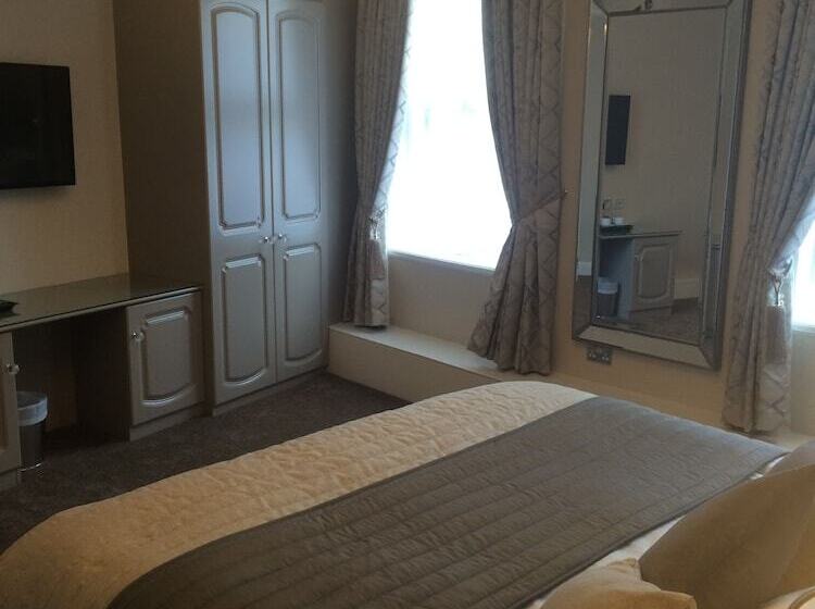 فندق Borough Arms